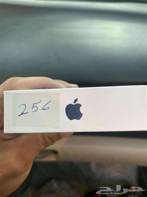 ايفون 13 جديد مافكر من كرتونه اللون ازرق