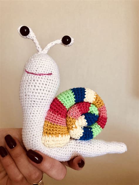 Улитка | Crochet toys, Novelty christmas, Crochet earrings