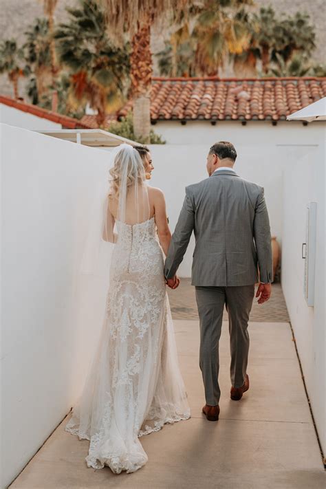 Dreamy Desert Wedding at La Serena Villas - leiacaldwellphotography.com