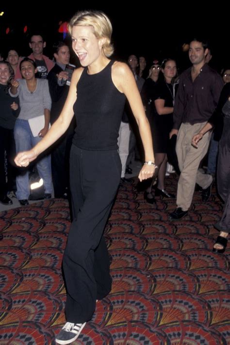 22 Nostalgic Photographs That Show Gwyneth Paltrow's Style of the 1990s ...