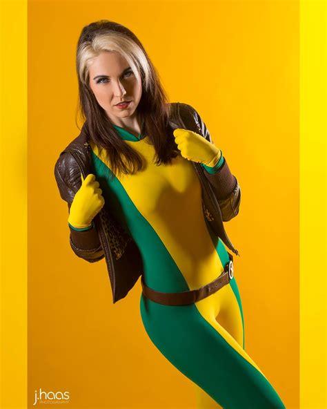 The Art of Nicole Brune - Joanie Brosas is helping me play monkey with