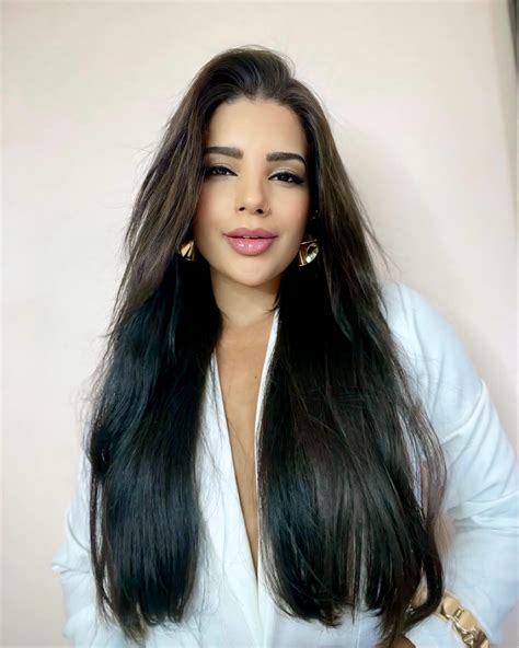 Monique (@moniquetabosa_) • Instagram photos and videos