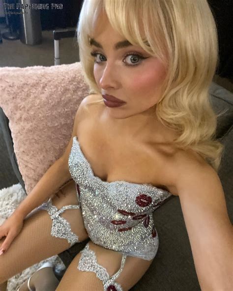 Sabrina Carpenter Exopsed Pussy Upskirt (14 Photos) | #The Fappening