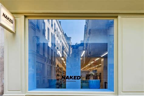 L'Enseigne Danoise de sneakers NAKED s'implante pour la première fois