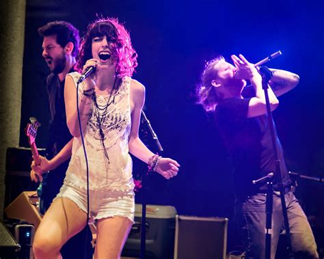 Sister Sparrow and the Dirty Birds
