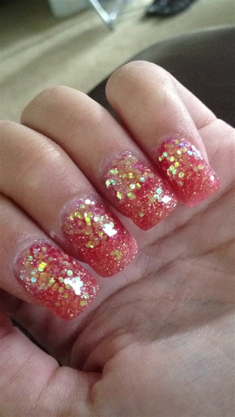Pink sparkly nails (: | Pink sparkly nails, Sparkly nails, Nails