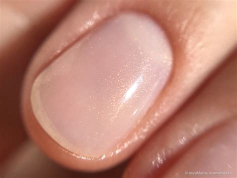 Нашла коса на камень: нюдовый лак Catrice Perfecting Gloss Nail Lacquer ...