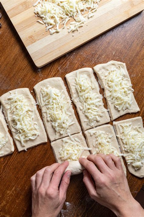 Easy bread rolls with cheese - Crumbles of Health