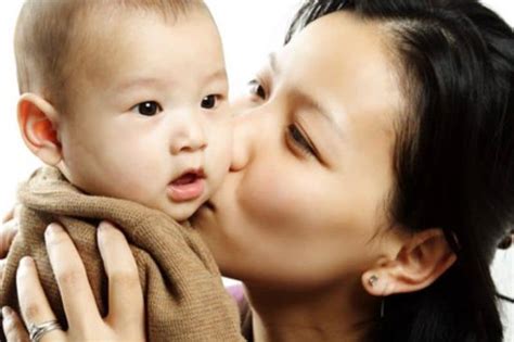 Raising a Child Solo: Single Mothers in Japan and the Support Available ...