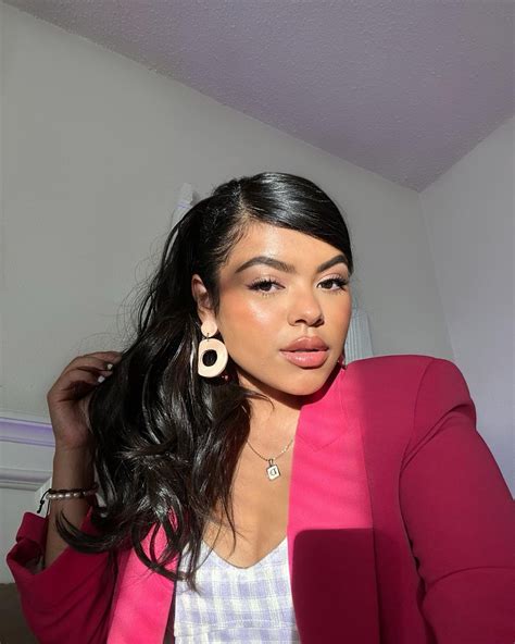 21 Baddie Hairstyles Latina