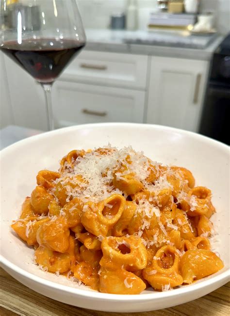 Copycat Carbone Spicy Vodka Rigatoni - Erin O'Brien