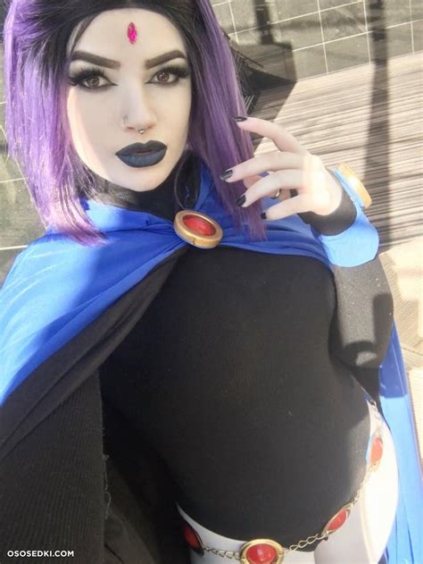 모델 Zalaria (@zalariacos)가 DC Comics에서 코스프레 Raven으로 찍은 29 유출된 사진