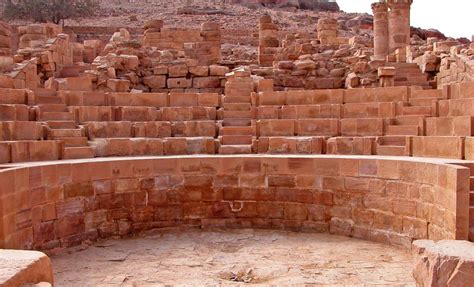 Петра (البتراء)