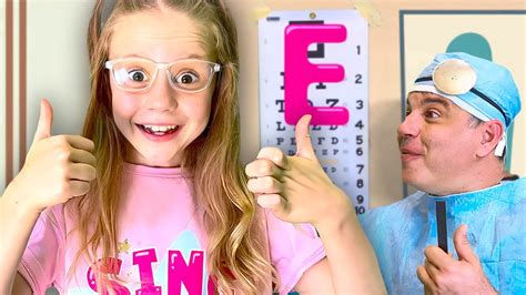Nastya und ihre Schulgeschichte über Vielfalt - YouTube