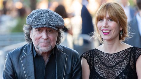 Joaquín Sabina cumple 75: sus hijas Carmela y Rocío y su mujer Jimena