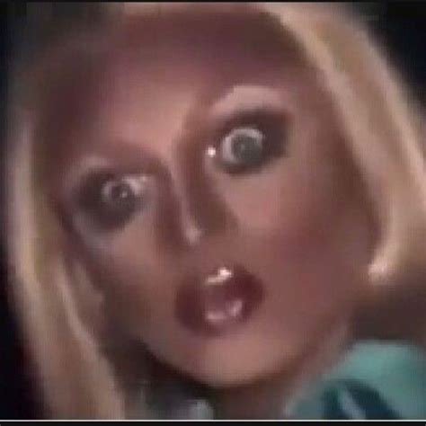 BIG EYES LOOKING 👀 meme | Reaction pictures, Meme faces, New memes
