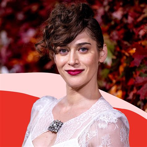 Lizzy Caplan Before After