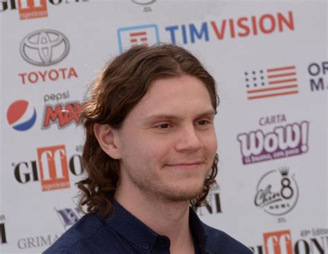 How Evan Peters Achieved a Net Worth of $4 Million