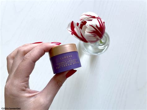 What's Courtney Francisco's Secret to Eternal Youth - Ageless and Age-Defying at Every Step 12