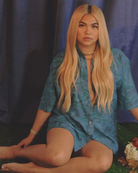 Hayley Kiyoko Body