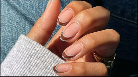 Acrylic Nails With Bows