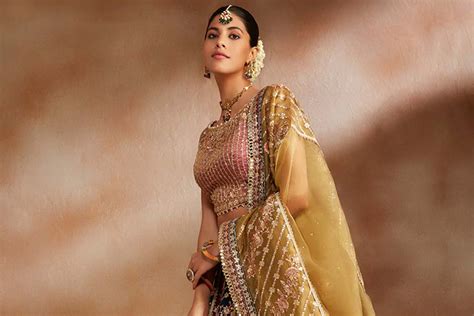 Lehenga vs. Saree: What To Wear When | Lashkaraa