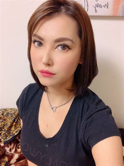Get your Shawtout from Maria Ozawa