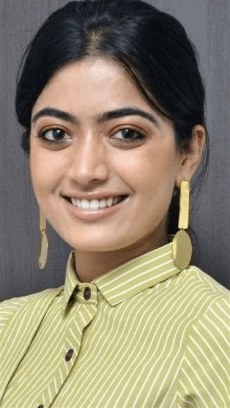 Cutie pie Rashmika : r/artisticeroticbeauty