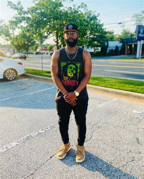 Ray Roze (@24roseway) • Instagram photos and videos