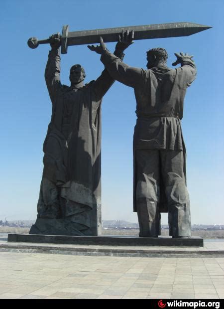 Монумент «Тыл - фронту» - Магнитогорск