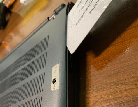 how to install laptop ram