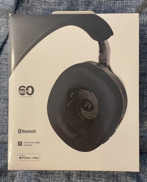 Bower & Wilkins - Px8 007 James Bond Headphone - Catawiki