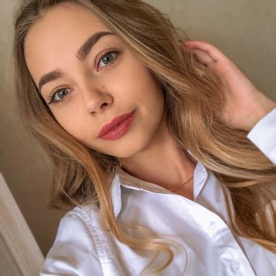 Александра Коваленко (@kovalenko_art_design) - SocProfile