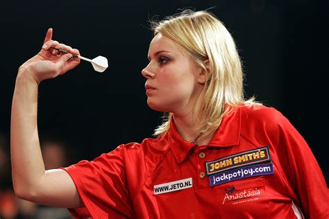 Pin von Harley Todd auf dart hotties | Dartspieler