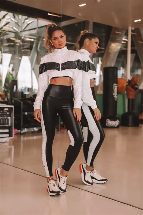 Roupa Feminina Esportiva