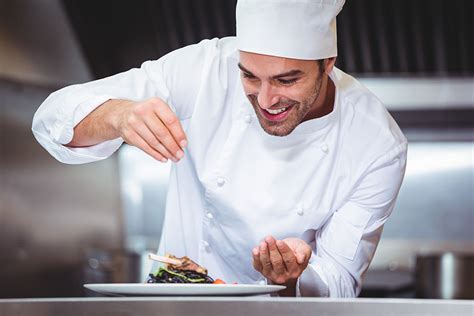 Koch / Köchin - Ausbildung, Berufsbild, Gehalt, Voraussetzungen und Zukunft