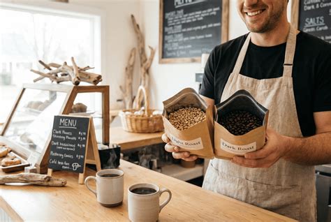 Light vs Dark Roast Coffee Guide for Home Brewers | Hampton
