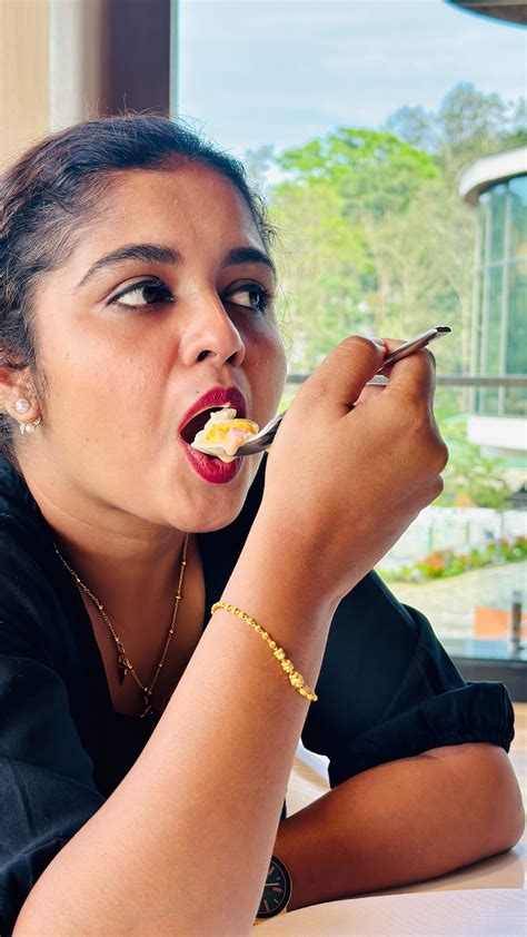 Gayathri Vinod | Weight loss journey അപാരത #malayalidiet #pothichoru #