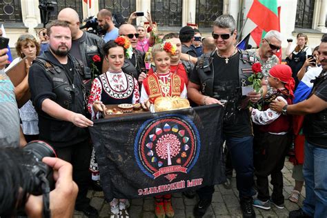 Особености на Българския „Патриот“ Mind the horns!