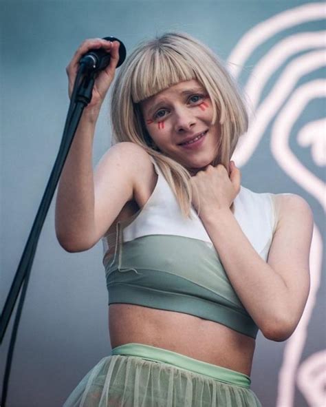 Aurora Aksnes : r/ladyladyboners