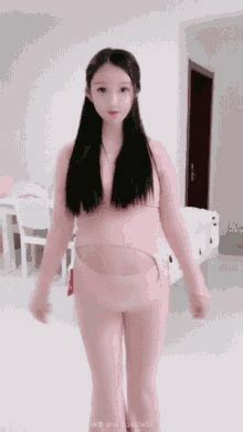 Asian Girls With Big Tits GIFs | Tenor