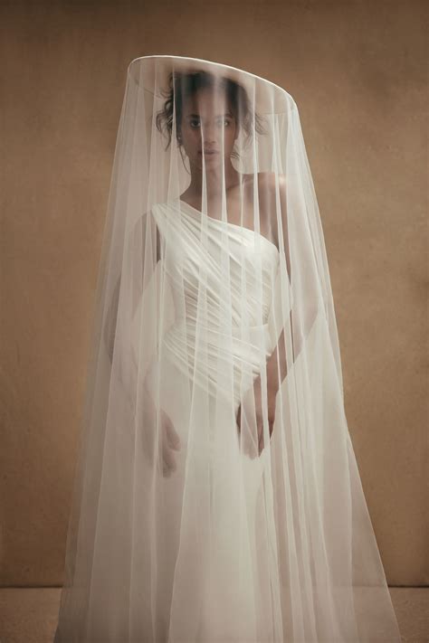 Straight wedding dress «Rue» with detachable overskirt | WONA