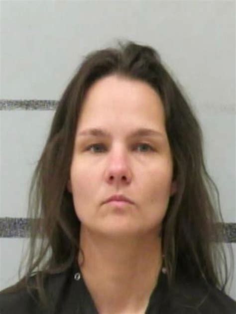 LUBBOCK COUNTY MUGSHOTS | JOHNSON, PAIGE 06/26/2025 Age: 32 Charges