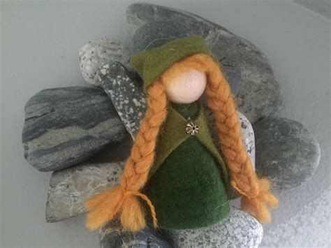 How to Make a Simple Finger Puppet – Pepper and Pine
