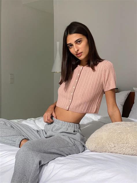 The 18 Best Crop Tops and the Outfits to Wear Them With | Who What Wear