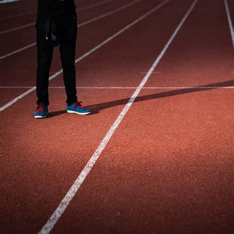 How to Heal Shin Splints - Peak Potential Physiotherapy & Wellness