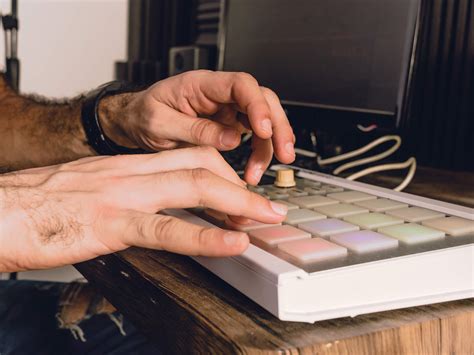 Akai Professional MPK225 MIDI Controller