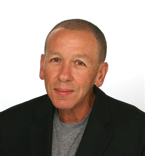 Dolphins' Mike McDaniel displays strength in candidly discussing sobriety