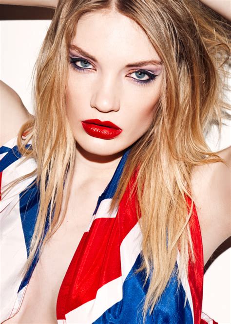 Laura B | Women Models | Shine Management | Shine Model Management 