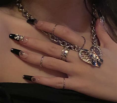 Pin by eiryyne on Nails | Goth nails, Grunge nails, Nail inspo